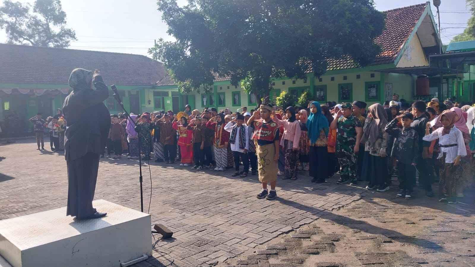 Hari Guru Nasional 2025, Peran Guru Tidak Dapat Digantikan oleh Artificial Intelligent