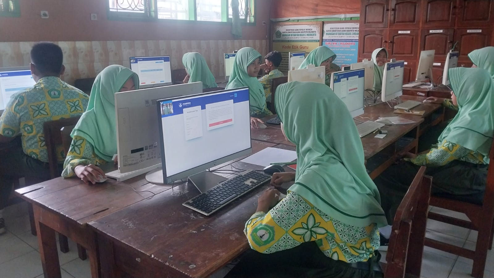 Error System Warnai Pelaksanaan Gladi TKA di MIN 3